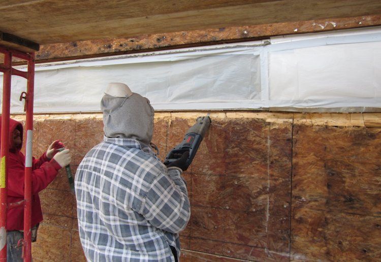 Framing on the this 4 year old house is rotted..