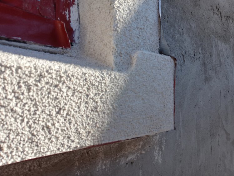 Note my curve on the sill.