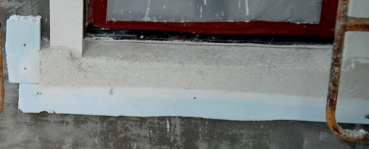 sills are formed and filled.