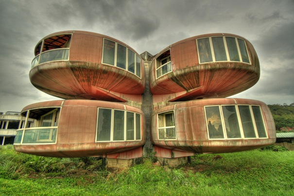 UFO house