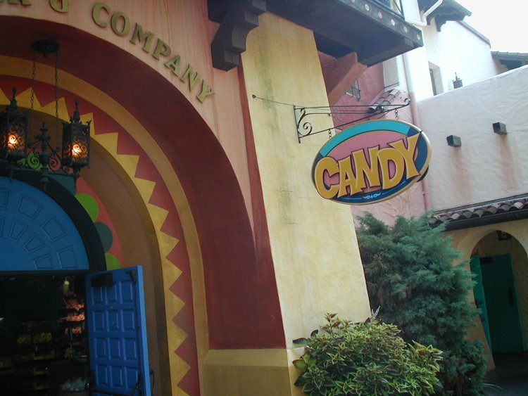 Amazing stucco at Kings Dominion, Doswell, Virginia