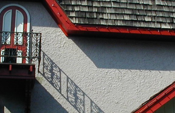 Even pebble dash stucco ! Some of the plasterers who worked here were from Richmond (Virginia, of course) but I expect
the majority were from California. Large variety of textures, colors and finishes show off the flexibility of design and function of the material we work with